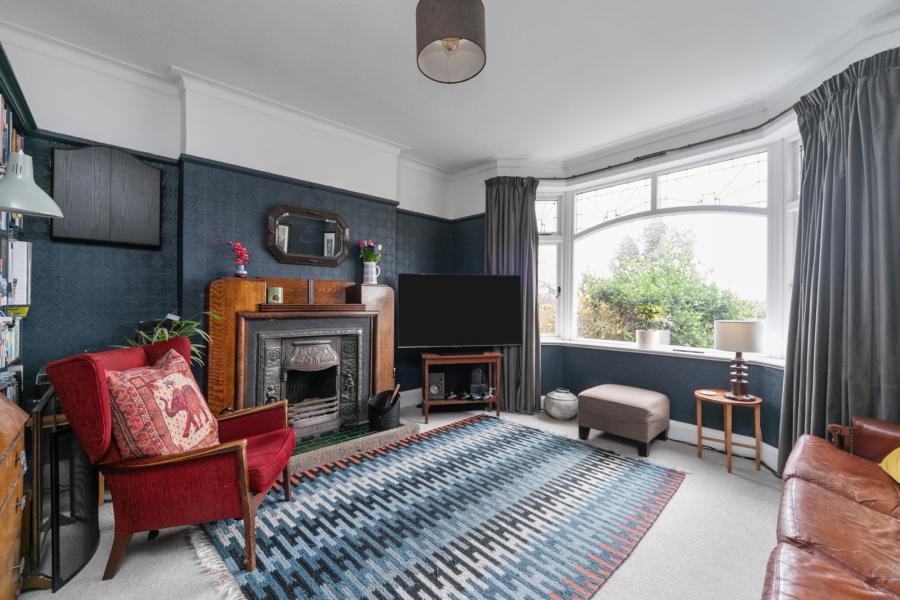 13 Ascot Gardens