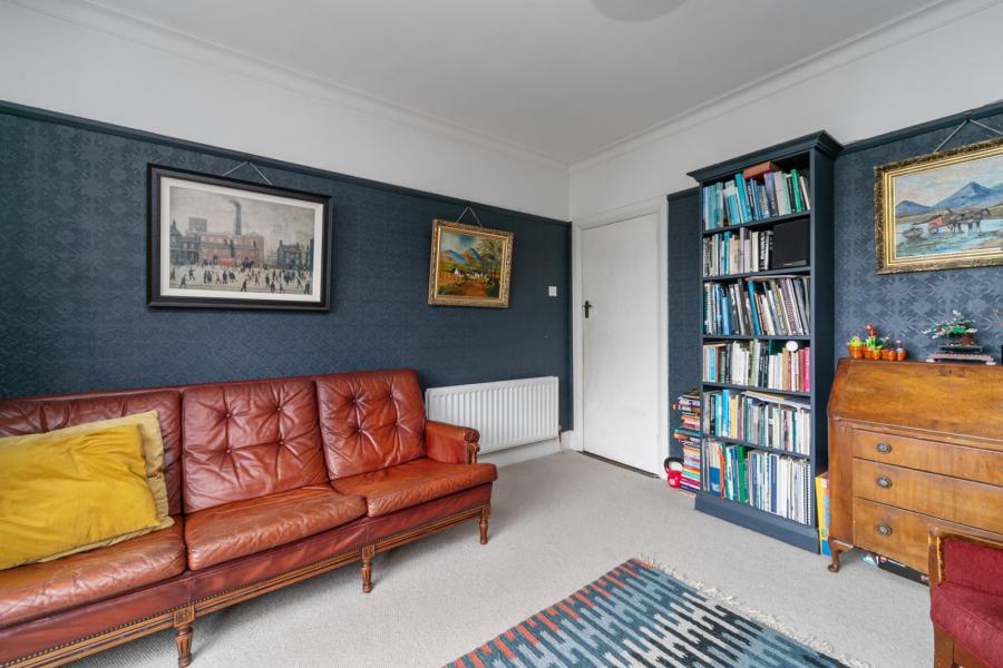 13 Ascot Gardens