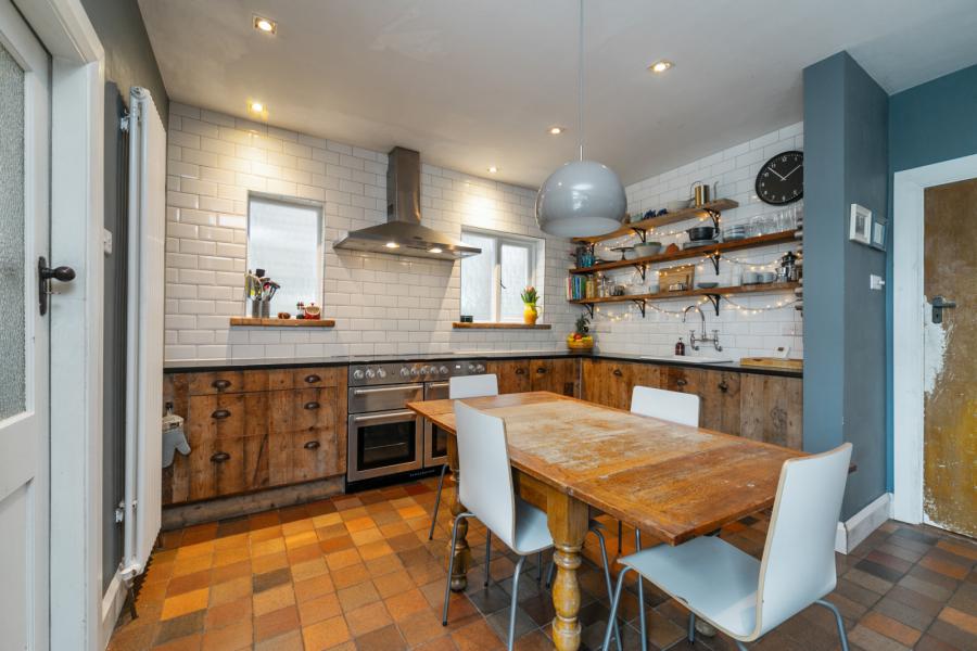 13 Ascot Gardens