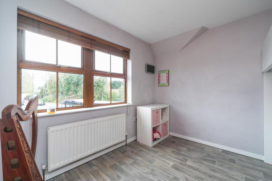 4 Motte Lodge