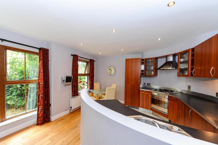 4 Motte Lodge