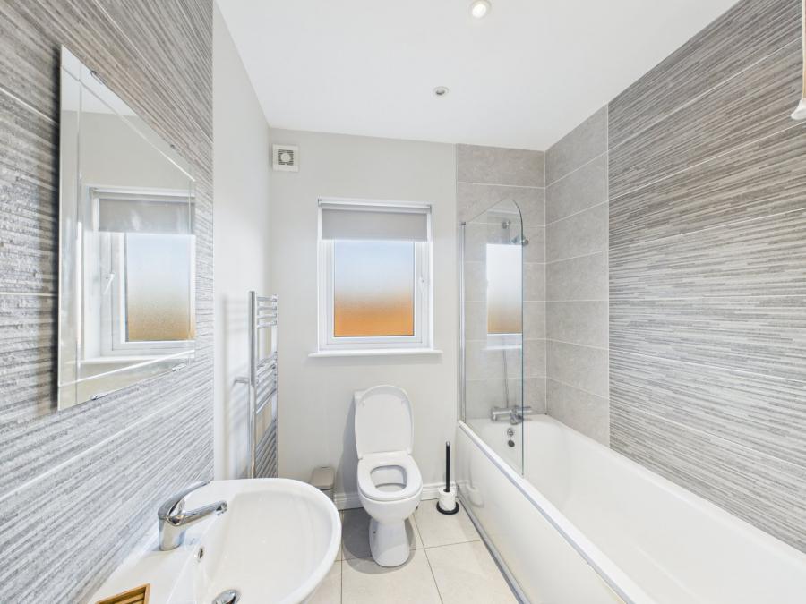 Apartment 6, 1 Loughan Hall, Dundonald