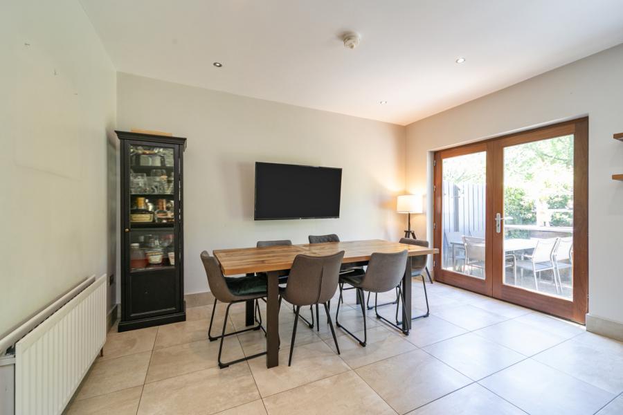 71b Shandon Park