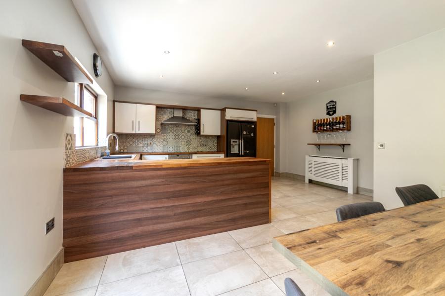 71b Shandon Park