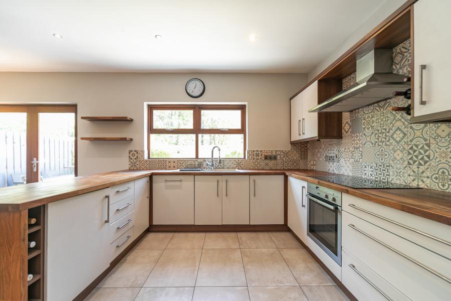 71b Shandon Park