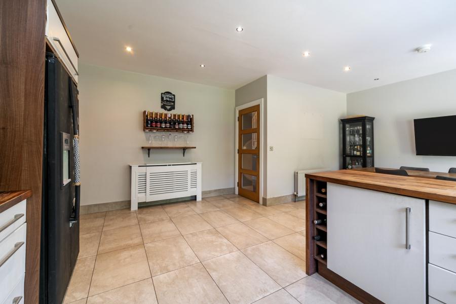 71b Shandon Park
