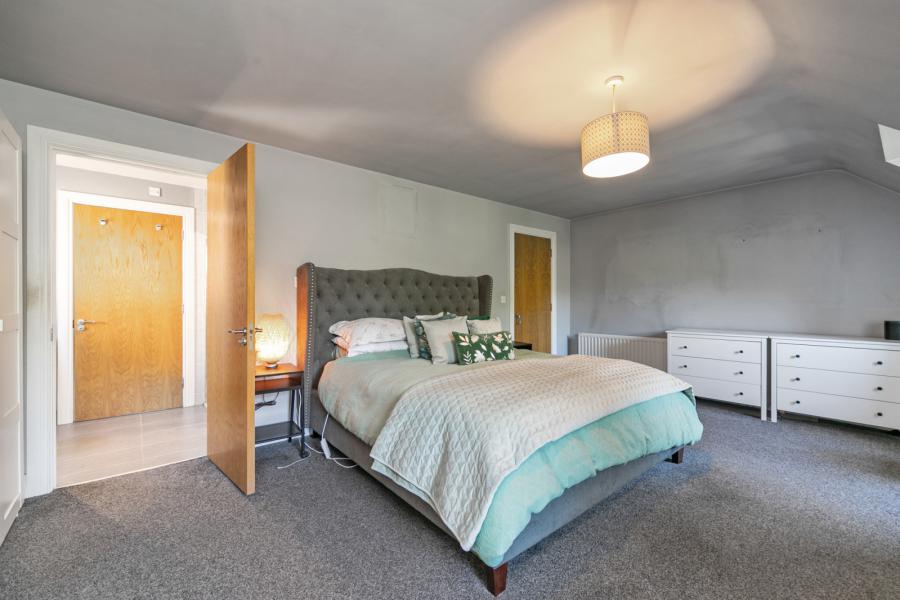 71b Shandon Park