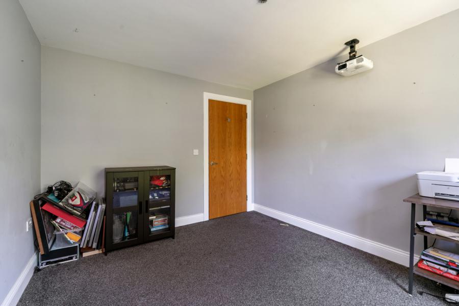 71b Shandon Park