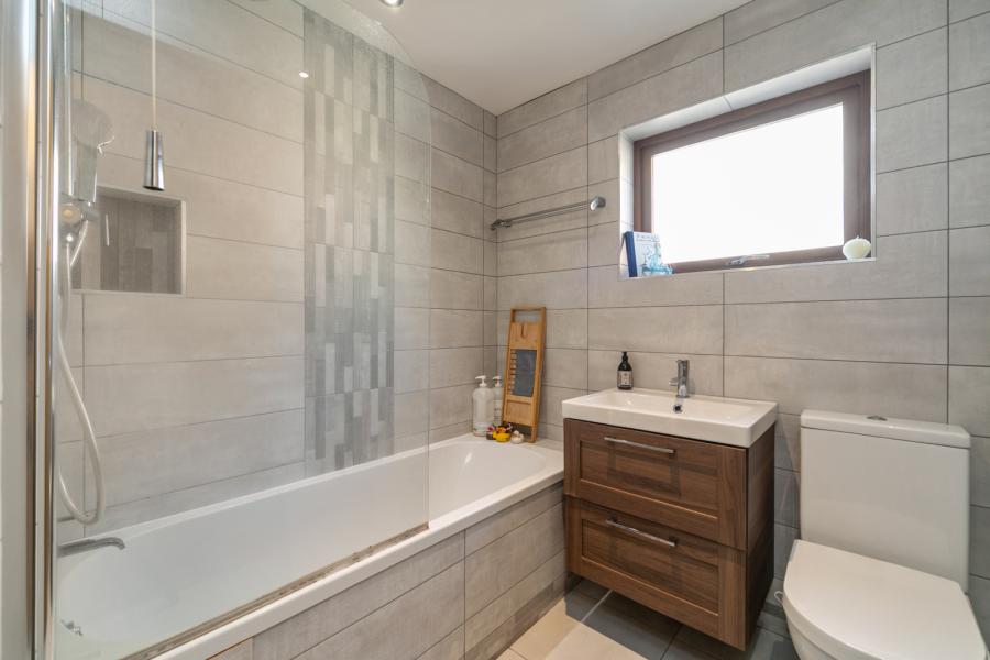 71b Shandon Park