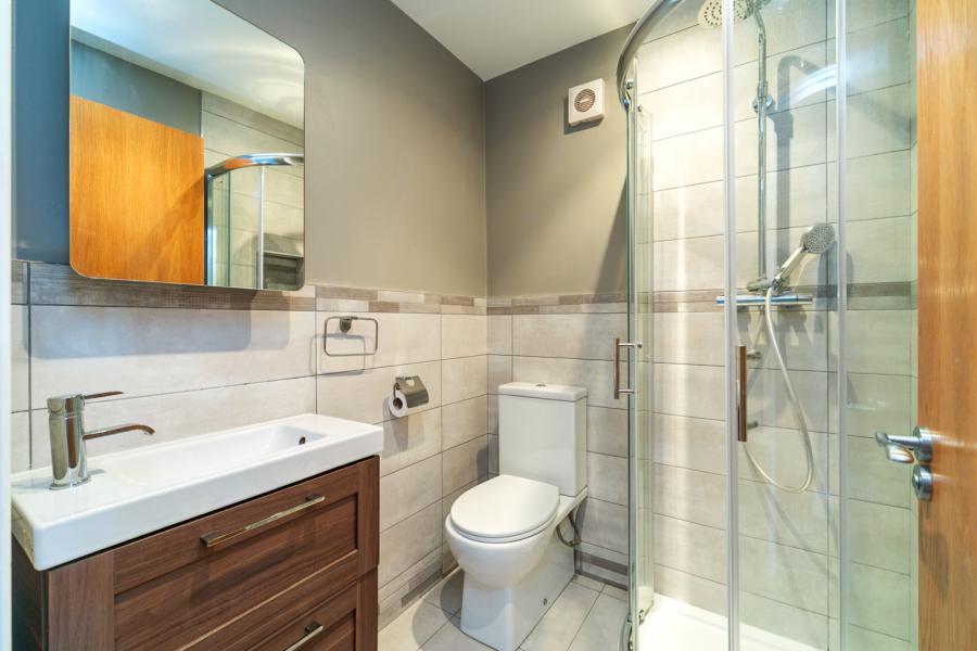 71b Shandon Park