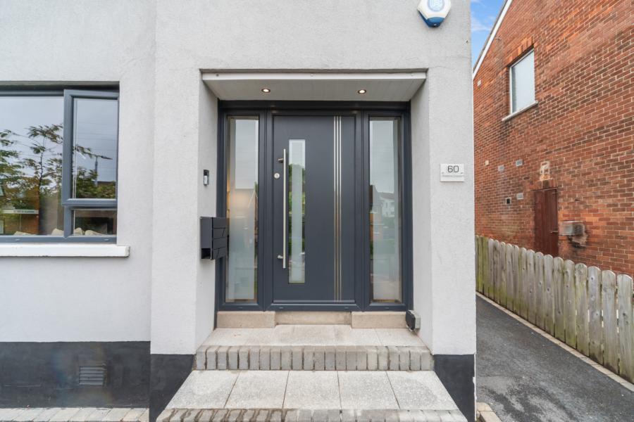 60 Roddens Crescent