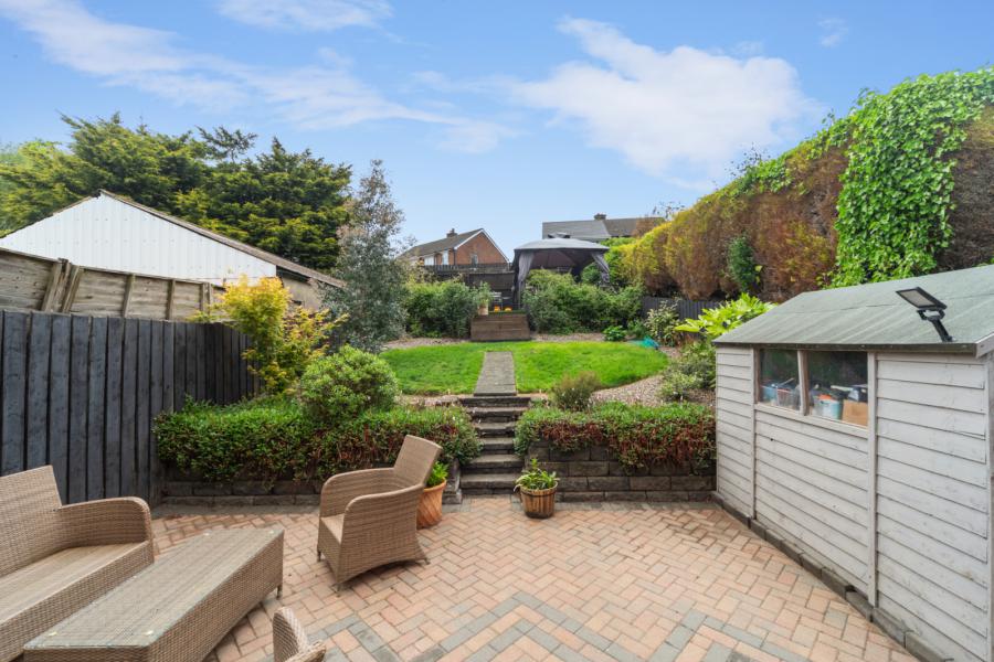 60 Roddens Crescent