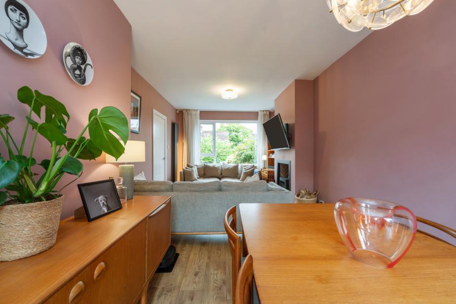 60 Roddens Crescent