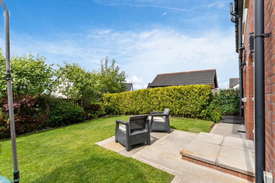 2 Coopers Mill Gardens