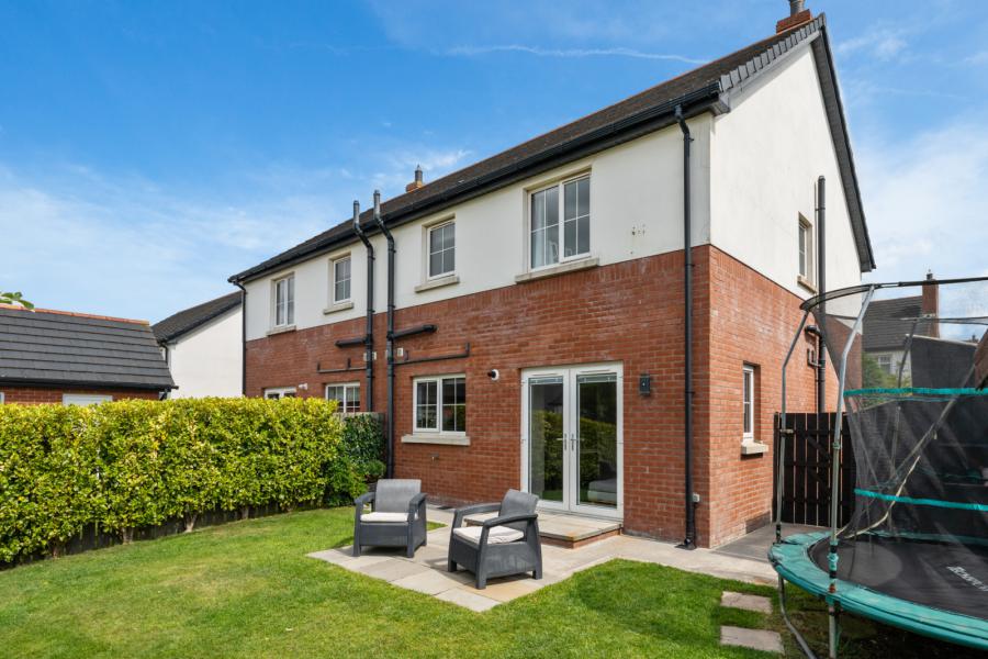 2 Coopers Mill Gardens