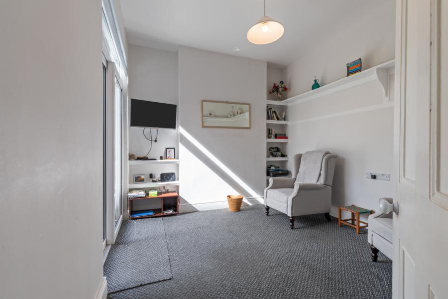 5 Dundela Gardens