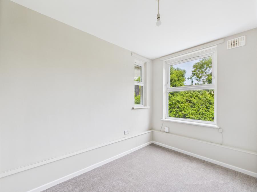 26b Abbots Cross