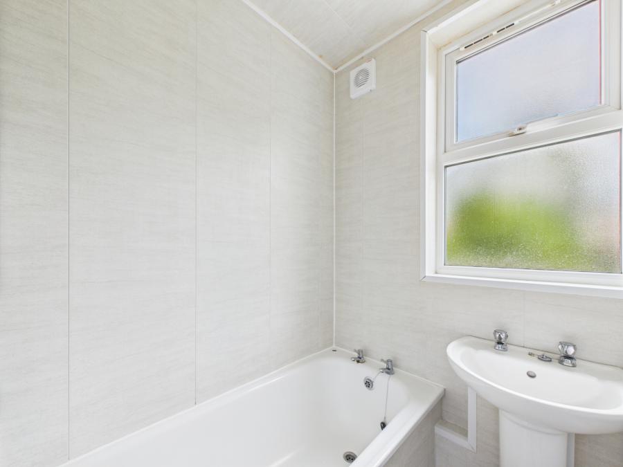 26b Abbots Cross