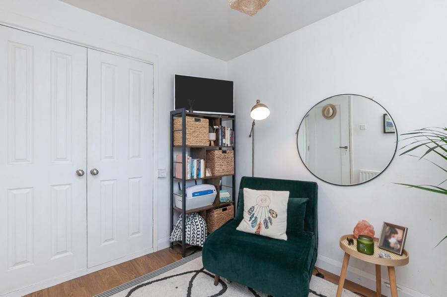5 Strathearn Mews
