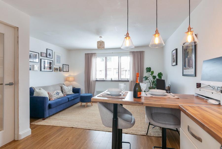 5 Strathearn Mews