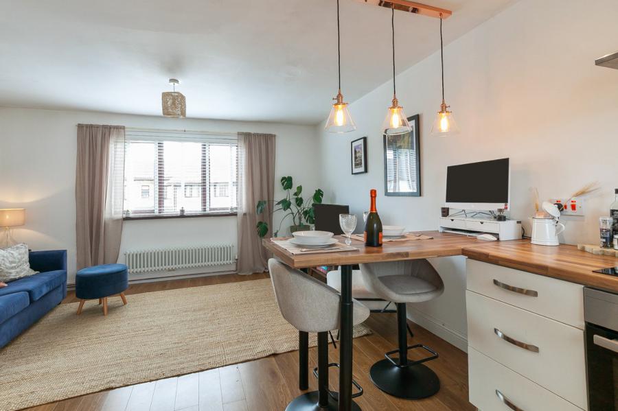 5 Strathearn Mews