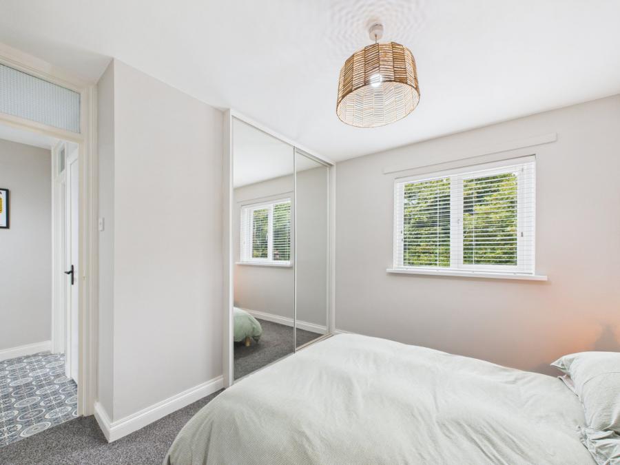 9 Hawthornden Mews