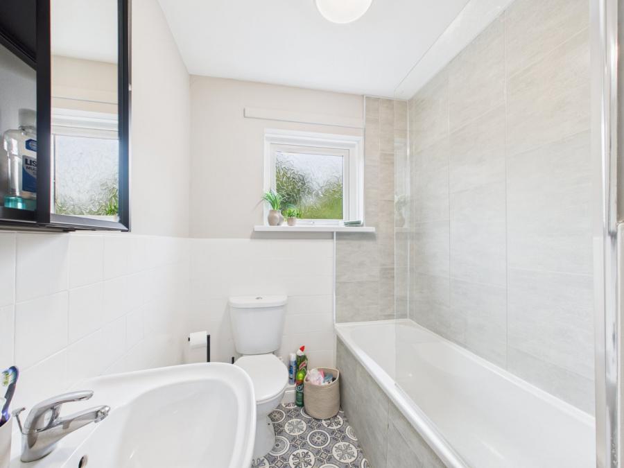9 Hawthornden Mews