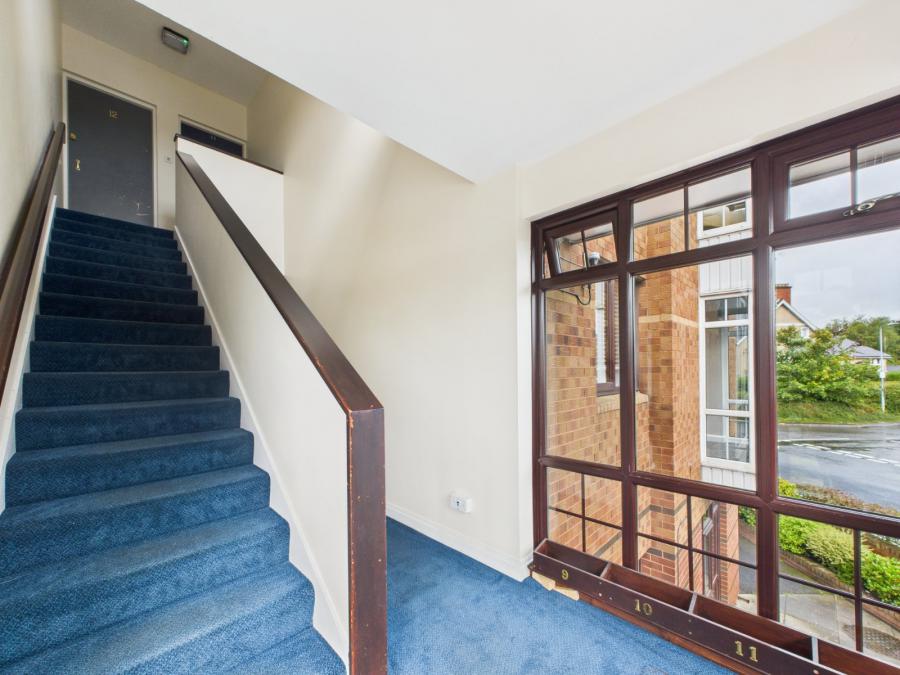 9 Hawthornden Mews