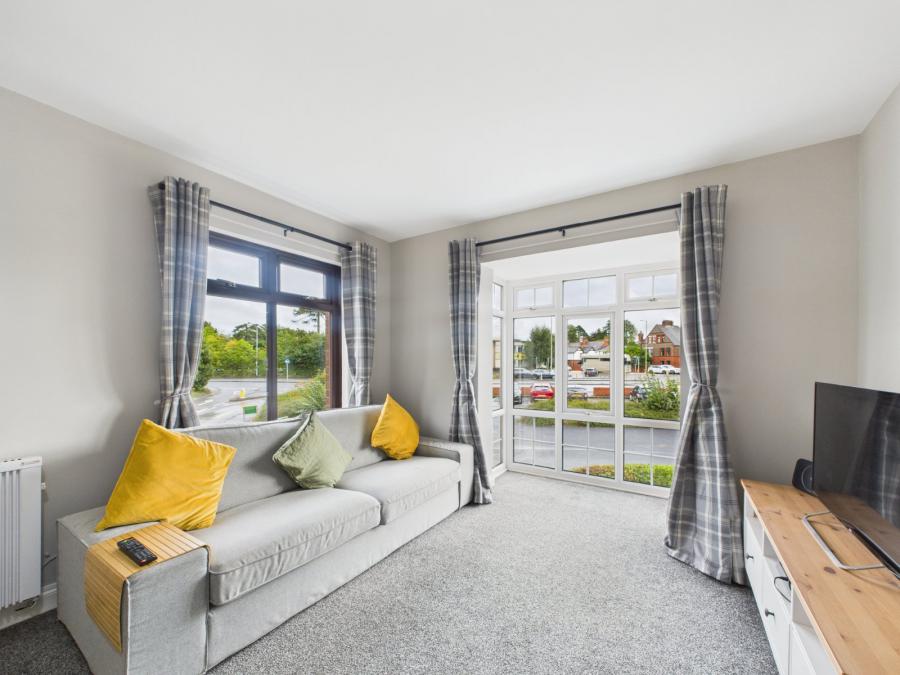 9 Hawthornden Mews