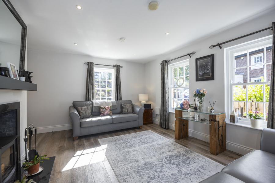 12 Glenmachan Park