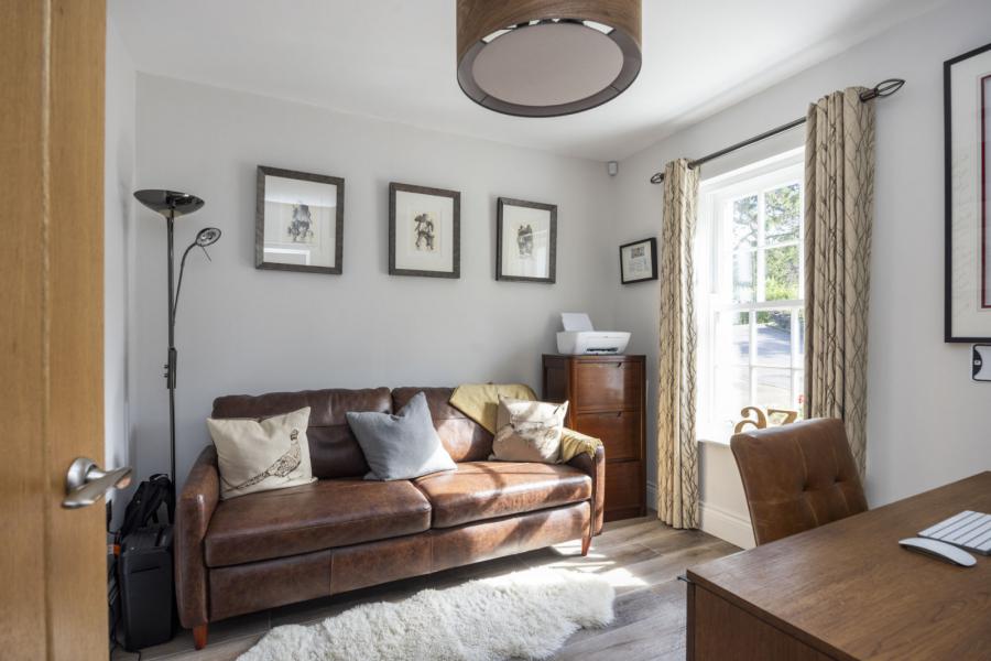 12 Glenmachan Park