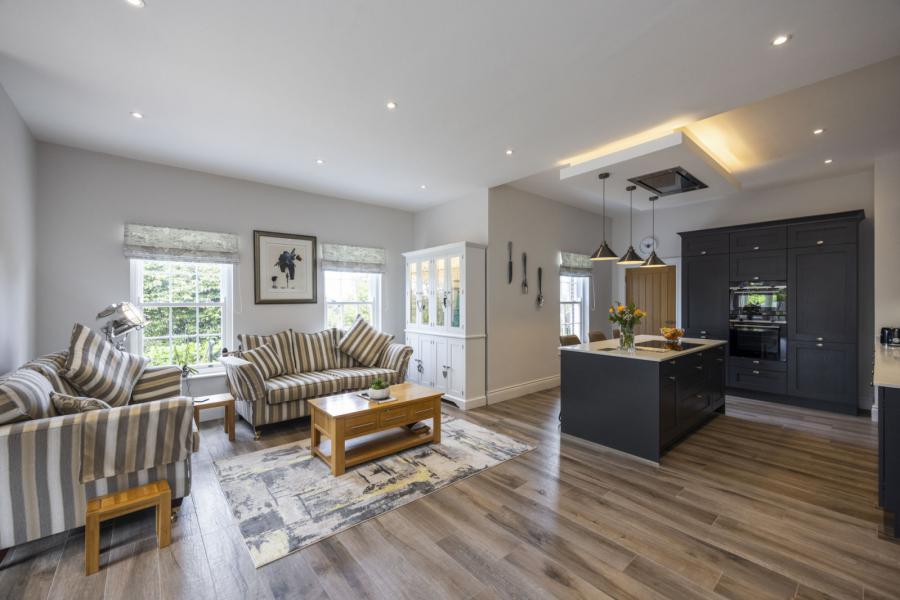 12 Glenmachan Park