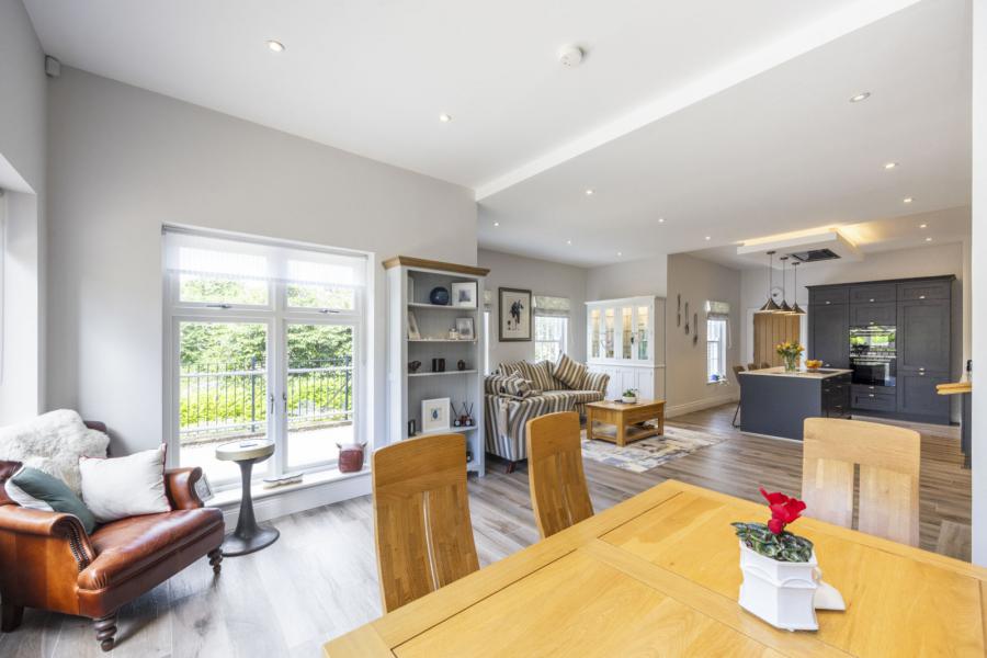 12 Glenmachan Park