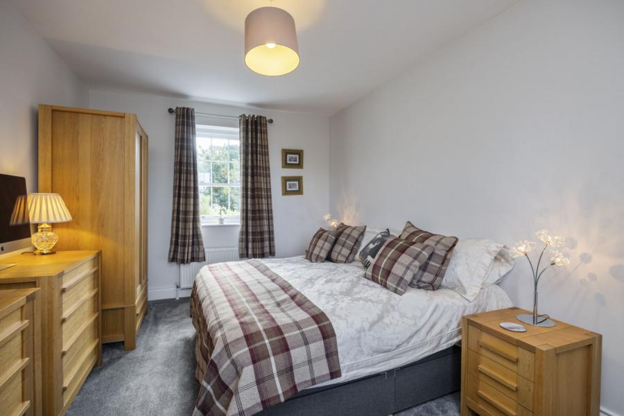 12 Glenmachan Park