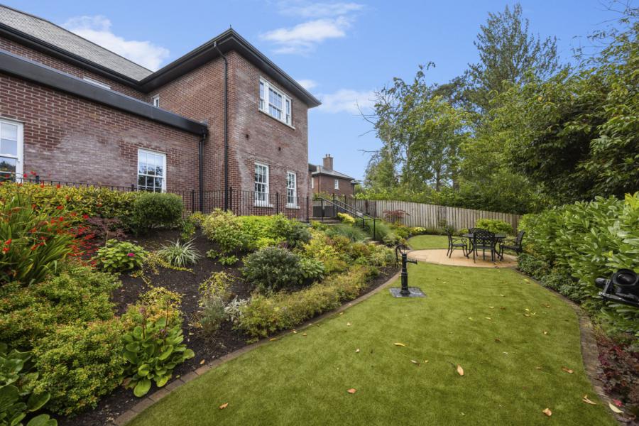 12 Glenmachan Park