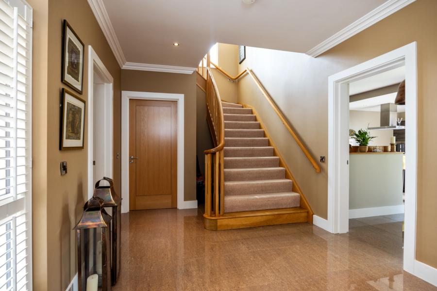 18 Lacefield,