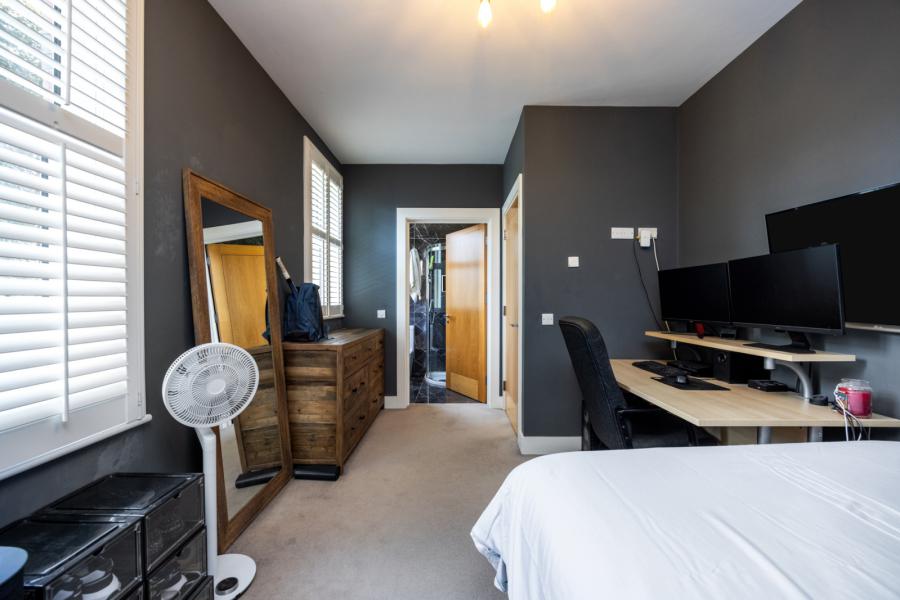 18 Lacefield,