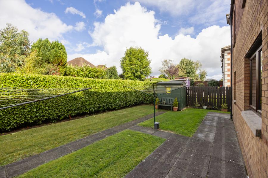 13 Cabinhill Mews
