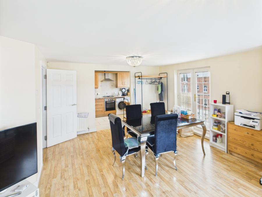 Apartment 16 Forest House, 72 Beech Heights