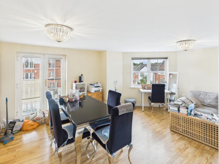 Apartment 16 Forest House, 72 Beech Heights