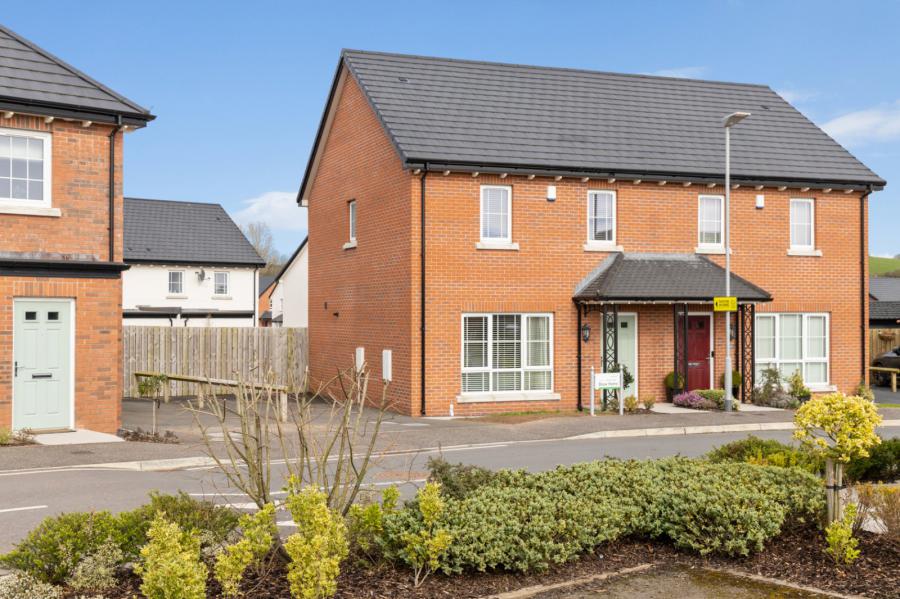 12 Millmount Village Green