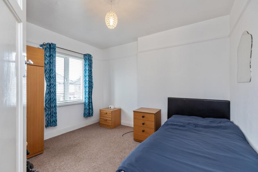 25 Summerhill Park