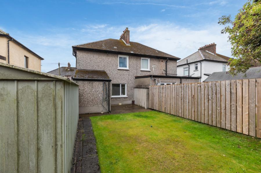 25 Summerhill Park