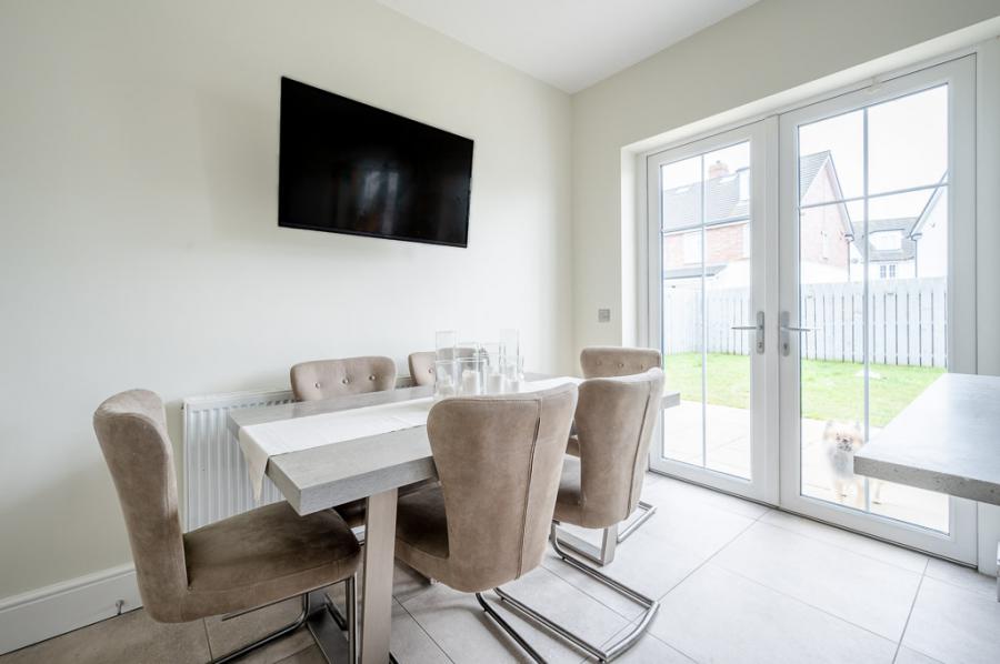 8 Rosepark Gardens
