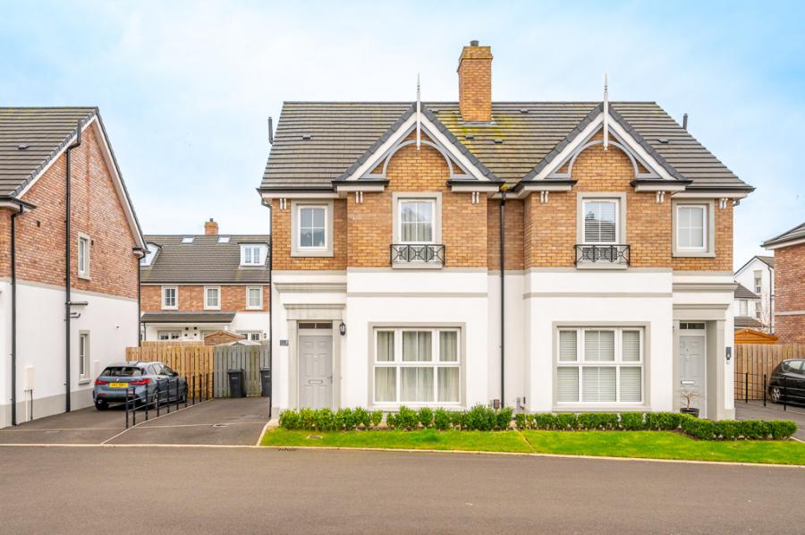 8 Rosepark Gardens