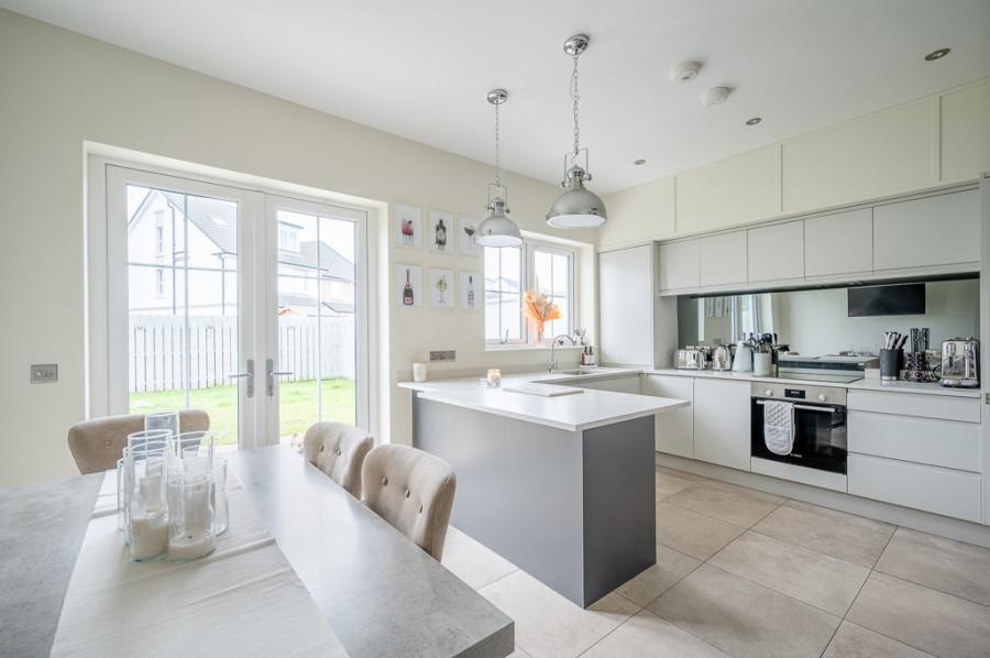 8 Rosepark Gardens