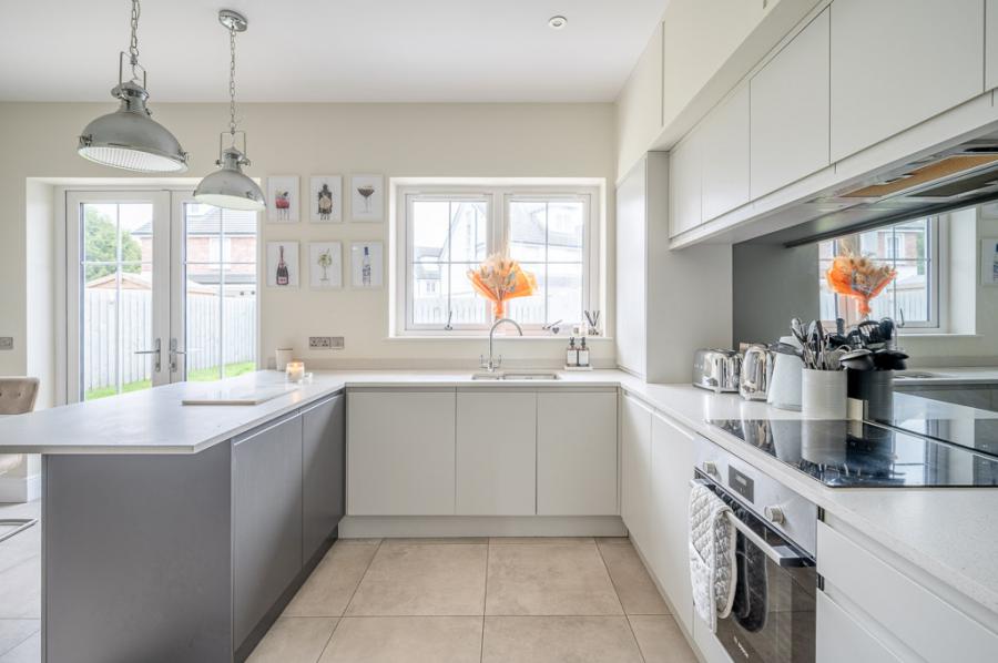 8 Rosepark Gardens