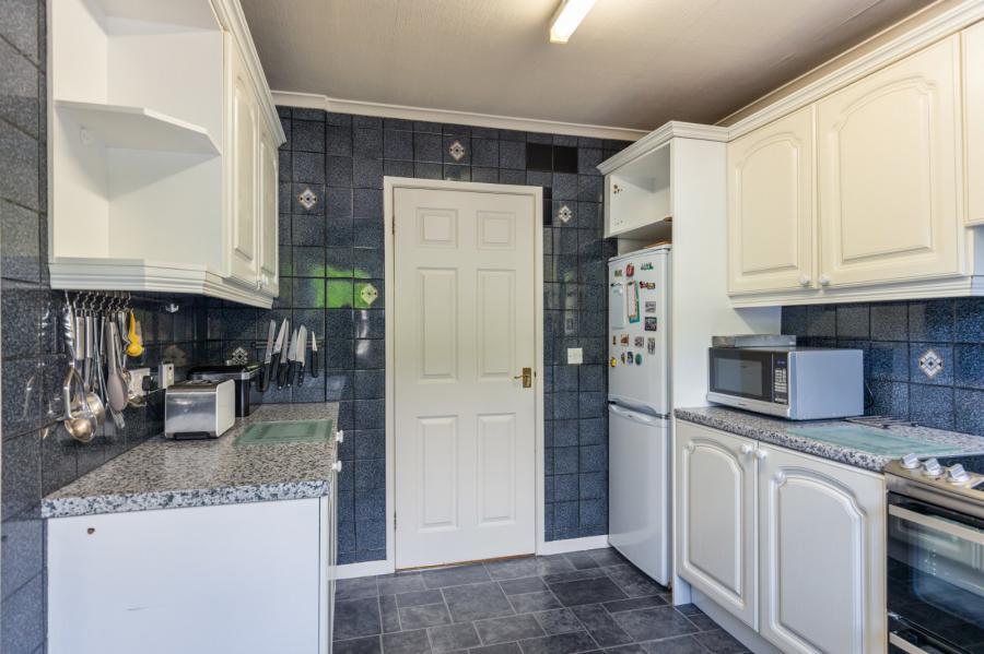 157 Dunlady Manor
