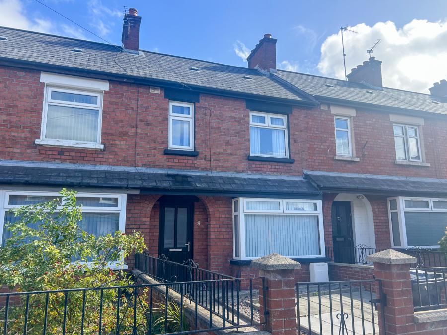 8 Windsor Drive