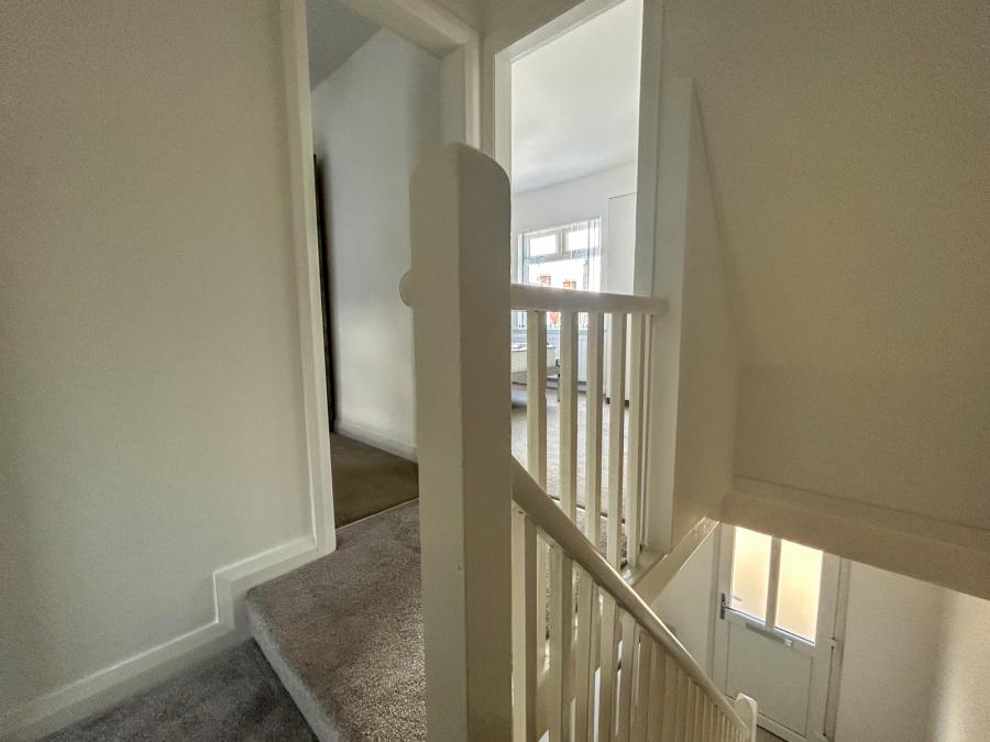 8 Windsor Drive